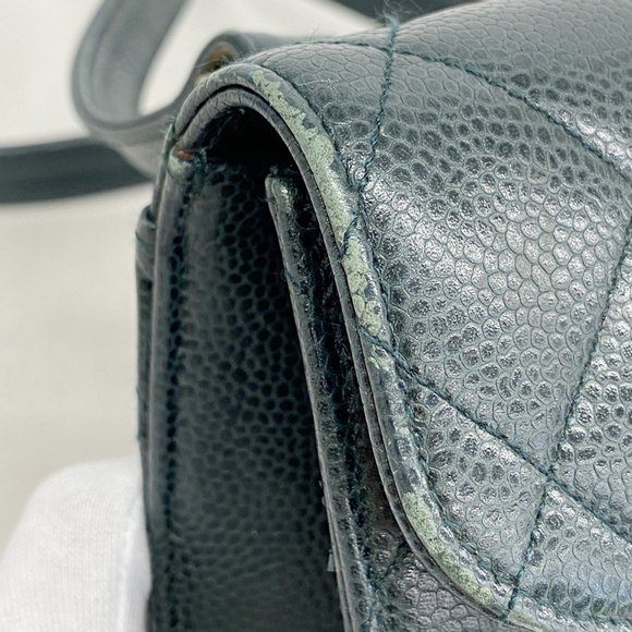 CHANEL Green Caviar Leather Shoulder Bag - Picture 11 of 13